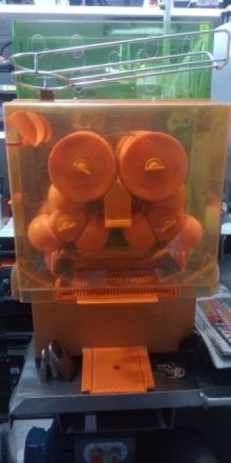 EXPRIMIDOR DE NARANJA